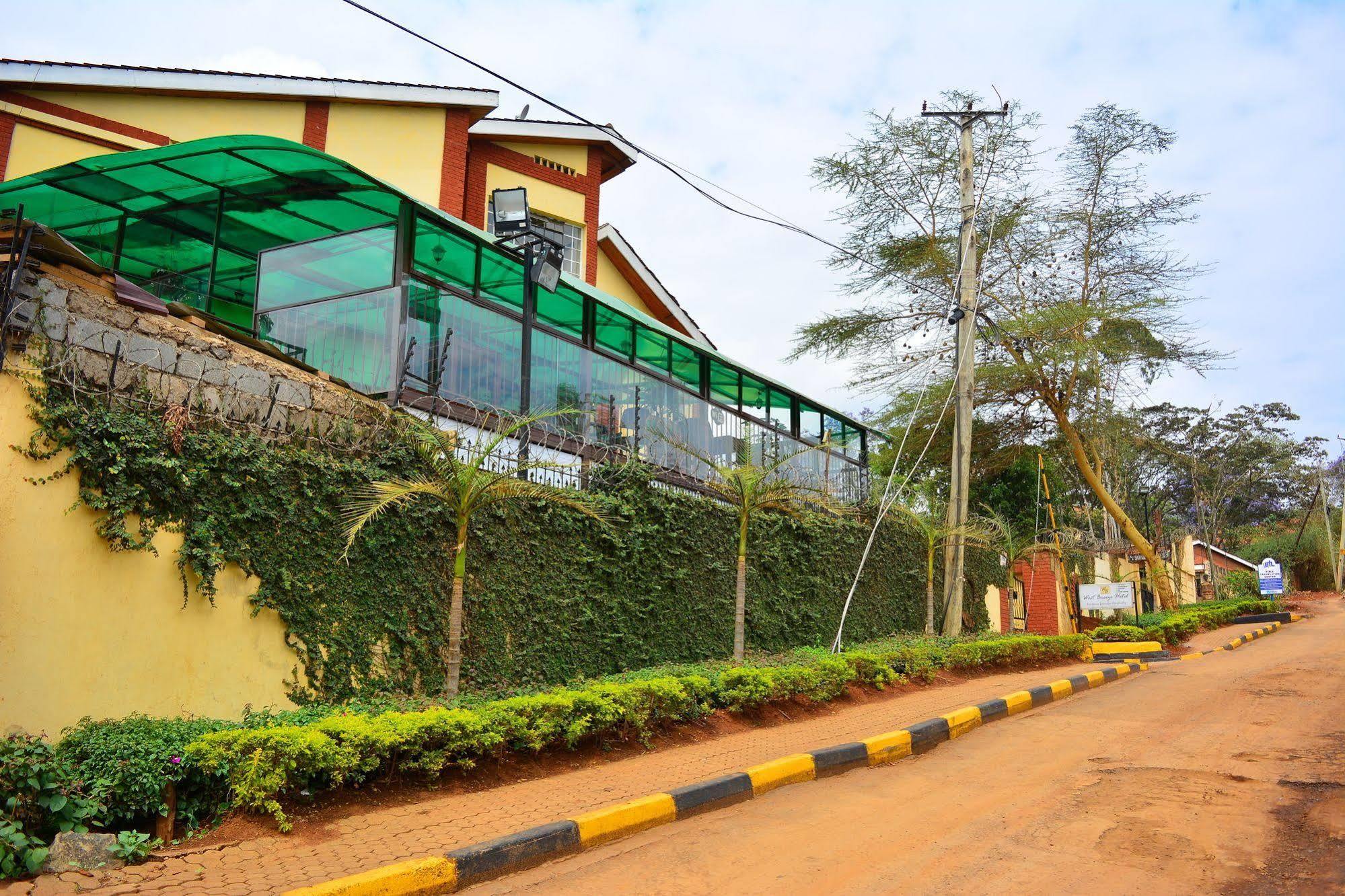 Cozy Nest Westbreeze Upperhill C6 Bed & Breakfast Найроби Екстериор снимка